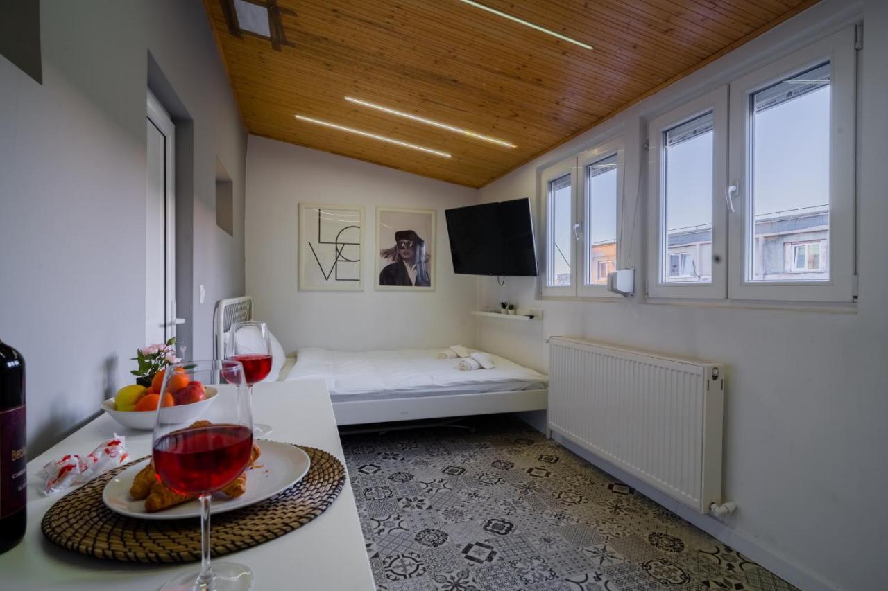 One Bedroom Flat In Bucharest'S Historic District 外观 照片