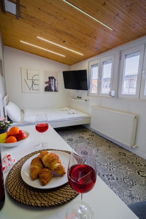 One Bedroom Flat In Bucharest'S Historic District 外观 照片